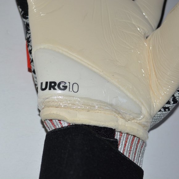 Adidas Predator Pro FS PC Soccer Gloves - Picture 3 of 3
